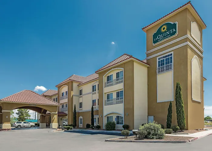La Quinta By Wyndham Deming Hotel