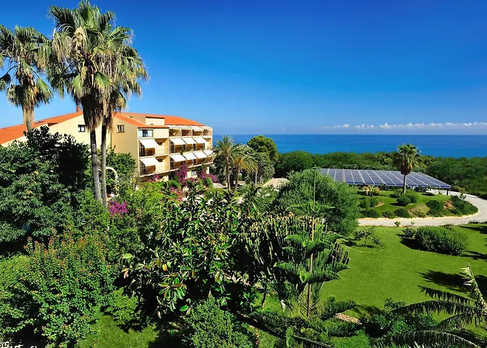 Alberi Del Paradiso Cefalu