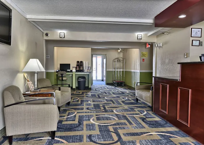 Super 8 By Wyndham Bangor Hotel