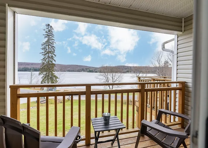 Getaways At Haliburton Heights Aparthotel