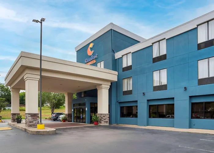 Comfort Suites Fultondale I-65 Near I-22