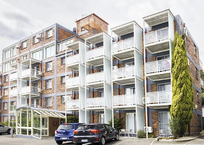 Adina Place Motel Apartments Launceston