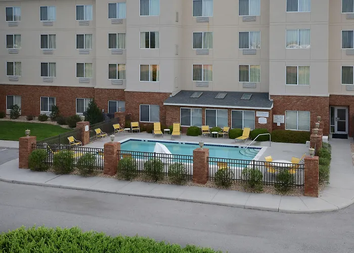 Fairfield Inn & Suites Roanoke Hollins/I-81