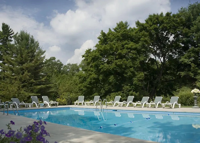 The Manor On Golden Pond Bed & Breakfast Holderness
