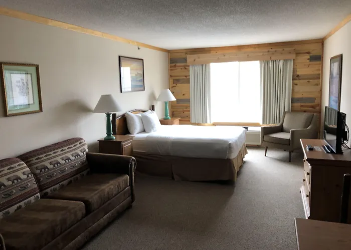Flat Creek Lodge Hayward