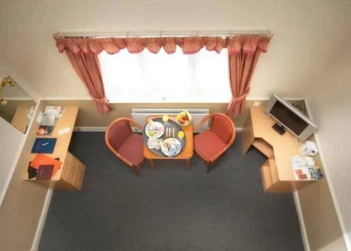 Moreton Park Hotel Chirk