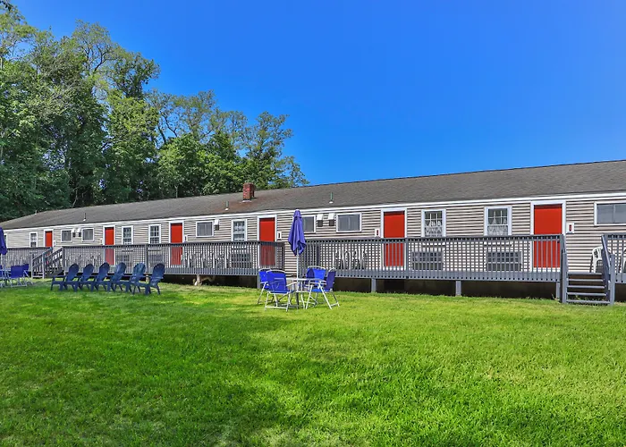 Olde Tavern Motel And Inn - Cape Cod Orleans