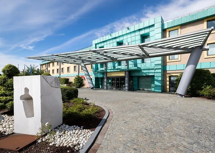 Crowne Plaza Milan - Malpensa Airport By Ihg Hotel Case Nuove 