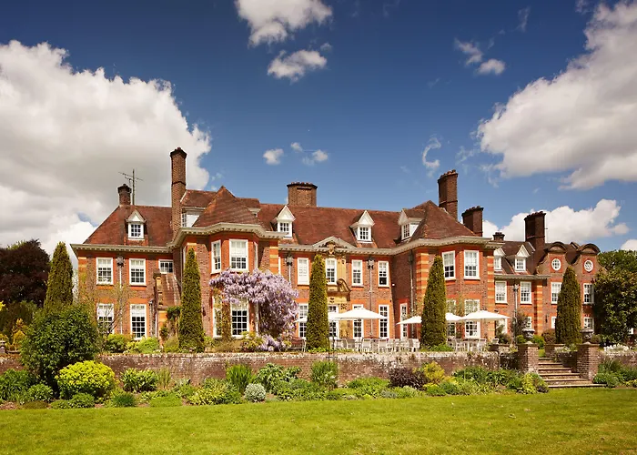 Barnett Hill Hotel Guildford