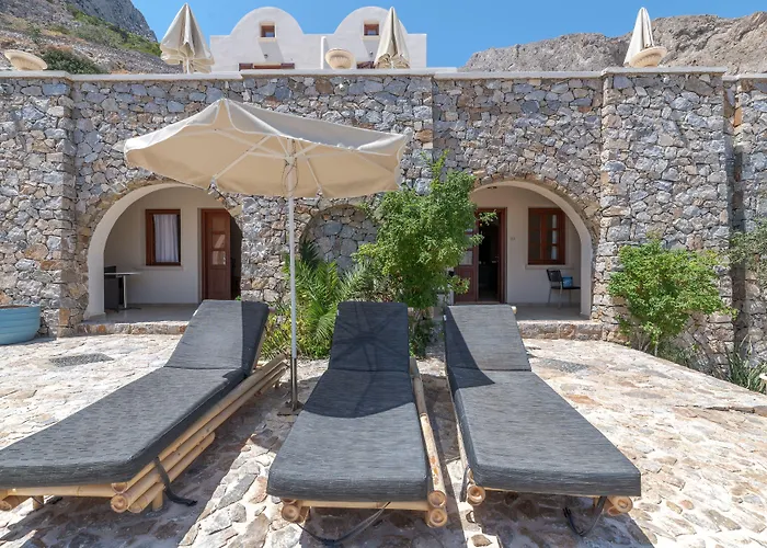 Epavlis Hotel & Spa Kamari 