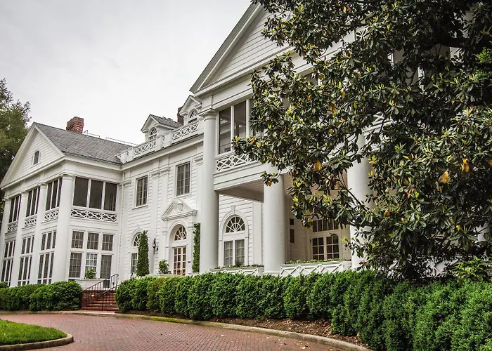 Duke Mansion Acomodação com café da manhã Charlotte