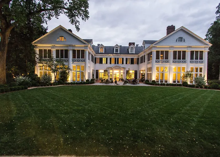Duke Mansion Acomodação com café da manhã Charlotte