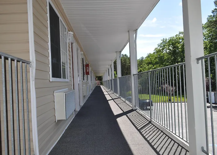 Atrium Inn & Suites Galloway
