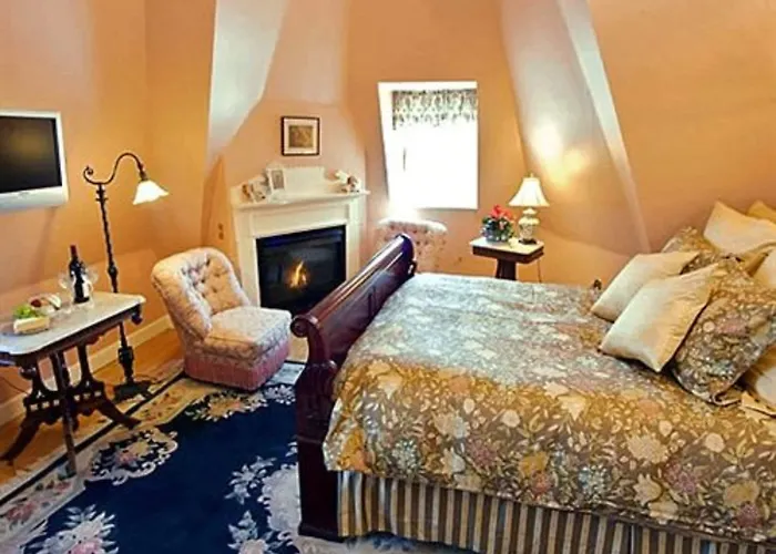 Sarah Kendall House Tour de Tour de Newport