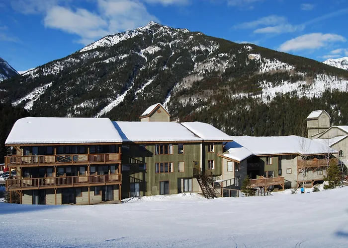 Panorama Mountain Resort - Pine Inn
