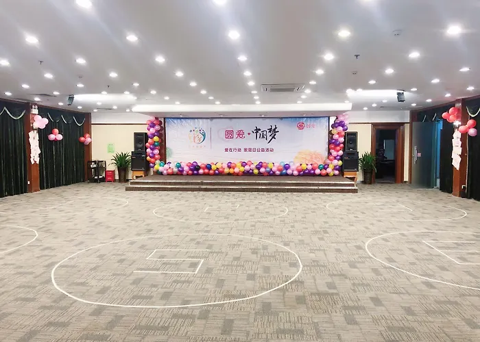 Shenzhen Kaili Hotel, Guomao Shopping Mall