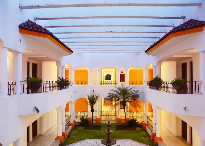 Mision Colima Hotel
