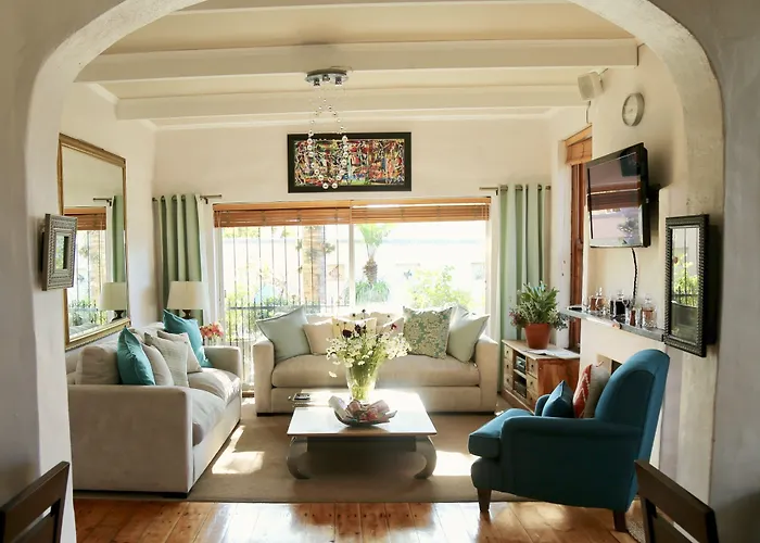 Point B Guest House -Sustainable Solar Energy Kaapstad
