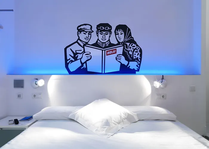 Chic & Basic Tallers Hostal Barselona