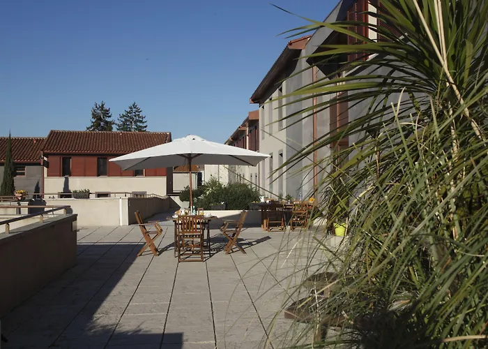Adonis Carcassonne Hotel