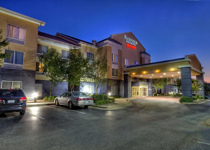 Fairfield Inn & Suites By Marriott Edmond