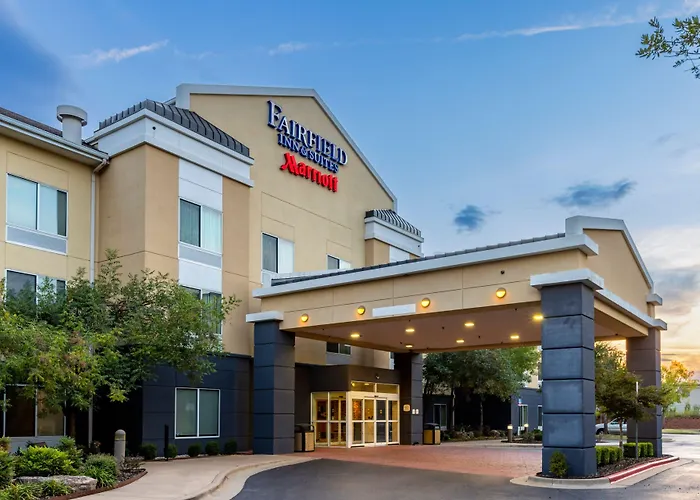 Fairfield Inn & Suites By Marriott Edmond