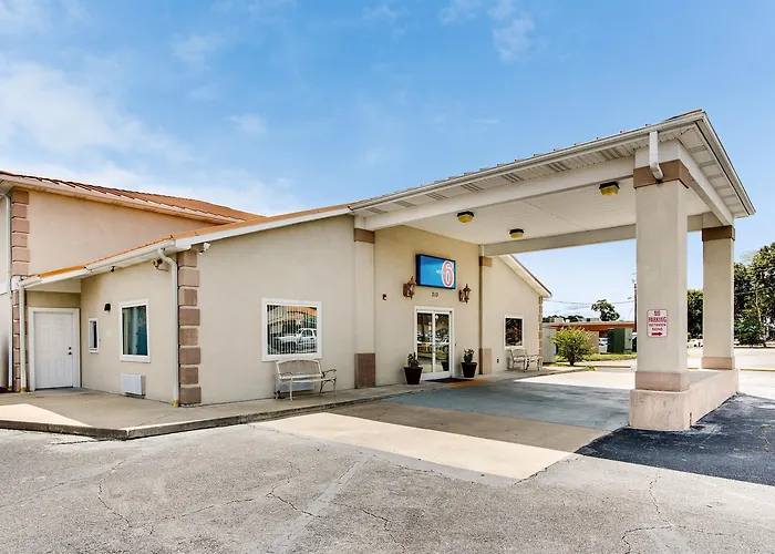 Motel 6-Hinesville, Ga