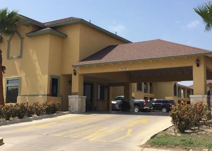 Country Hill Inn & Suite Eagle Pass