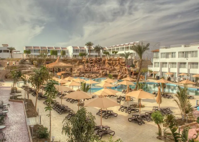 Sharming Inn Hotels - Couples And Families Only