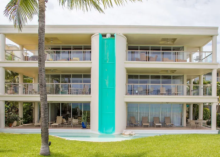 Coral Gardens On Grace Bay Hotel