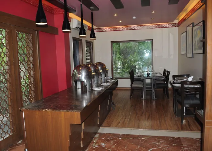 ​Justa Panchsheel Park Hotel New Delhi