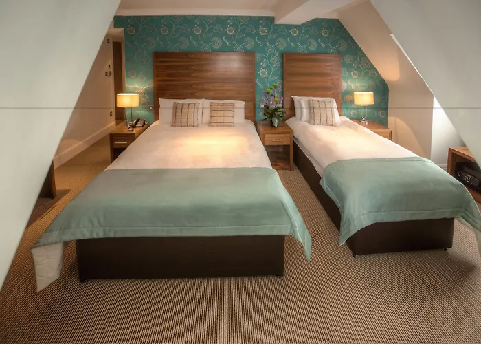 The Boleyn Hotel Staines-upon-Thames