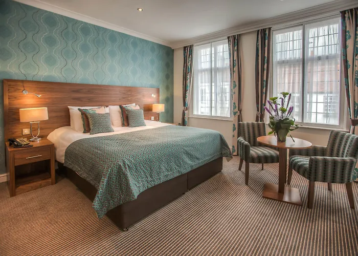 The Boleyn Hotel Staines-upon-Thames
