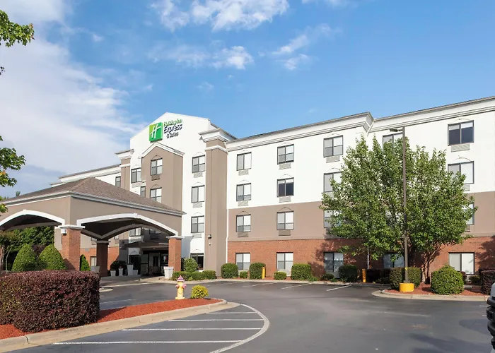 Holiday Inn Express & Suites Roanoke Rapids By Ihg