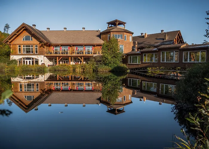 Auberge Du Lac Taureau Et Condos Saint-Michel des Saints