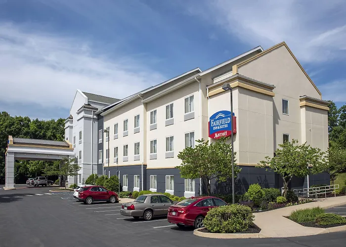 Fairfield Inn & Suites By Marriott State College