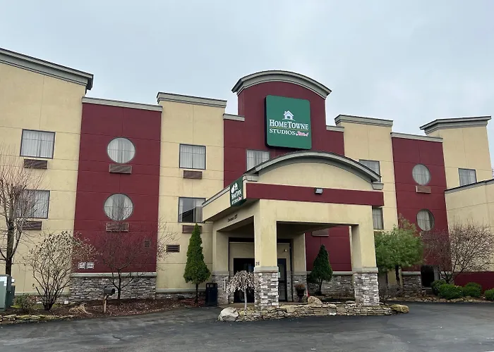 Hometowne Studios & Suites By Red Roof Washington