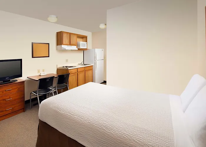 Woodspring Suites Ankeny Des Moines