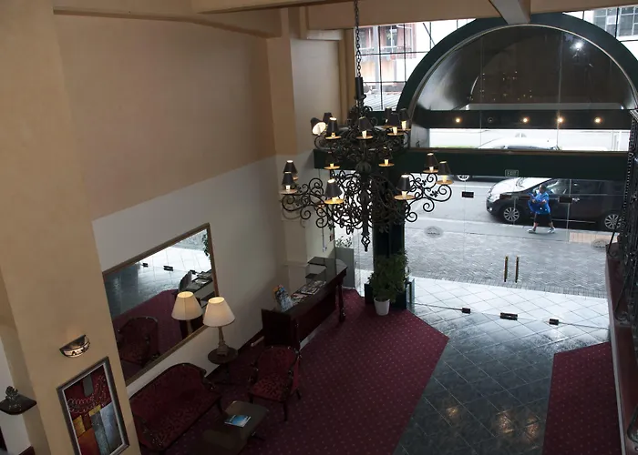 Vr Hamilton Hotel