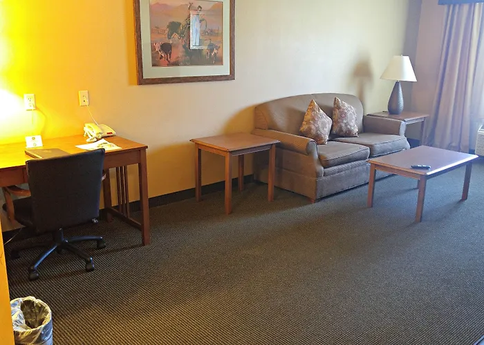Best Western Plus Country Inn & Suites Dodge City