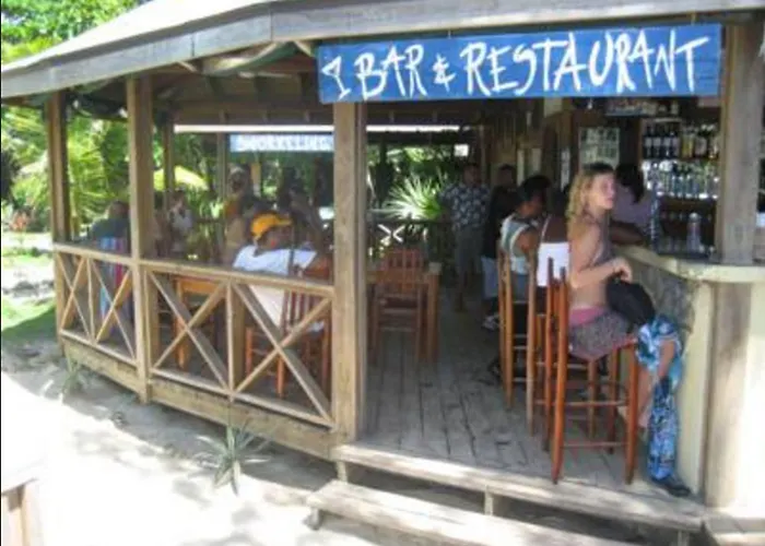 Las Rocas Resort And Dive Center West Bay