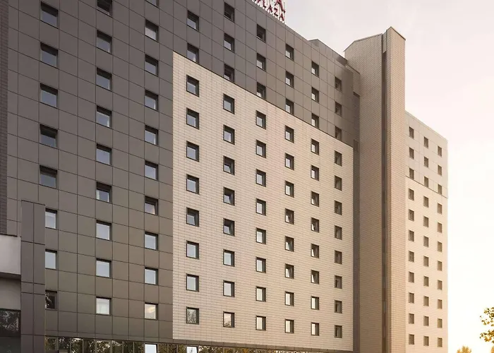Ramada Plaza By Wyndham Bucharest Convention Center Otel