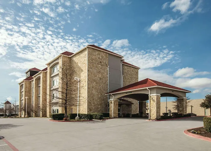 La Quinta By Wyndham Mansfield Tx Hotel