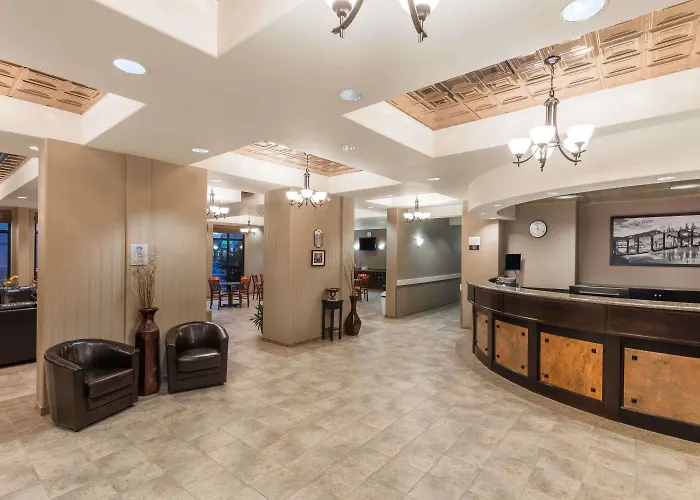 Super 8 By Wyndham Edson Hotel