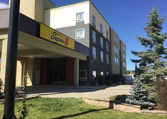 Super 8 By Wyndham Edson Hotel
