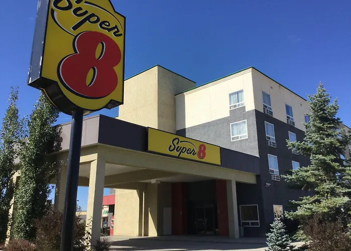 Super 8 By Wyndham Edson Hotel