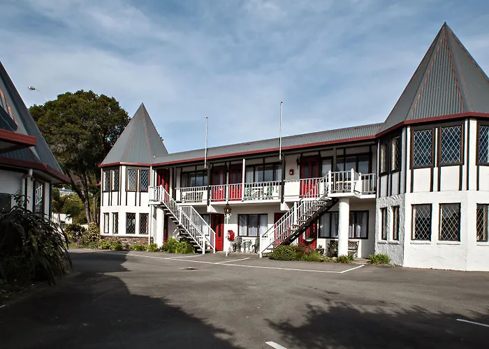 Castles Motel & Driftwood Motel Nelson