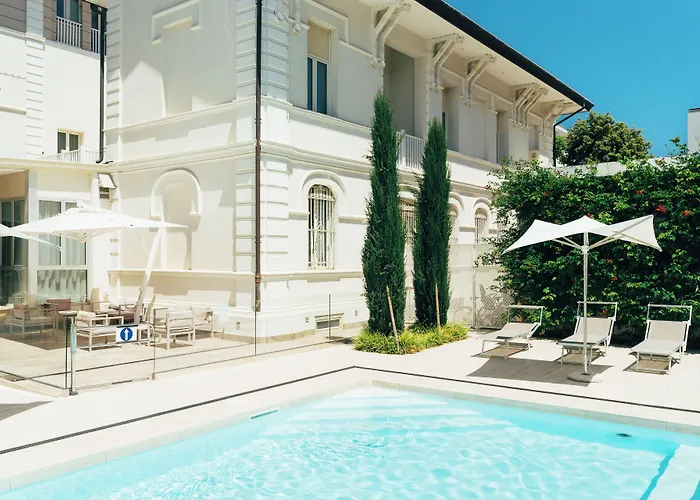 Hotel Regina Elena 57 & Oro Bianco Spa Rimini