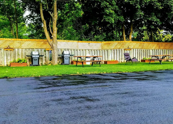 Kings Inn Midland