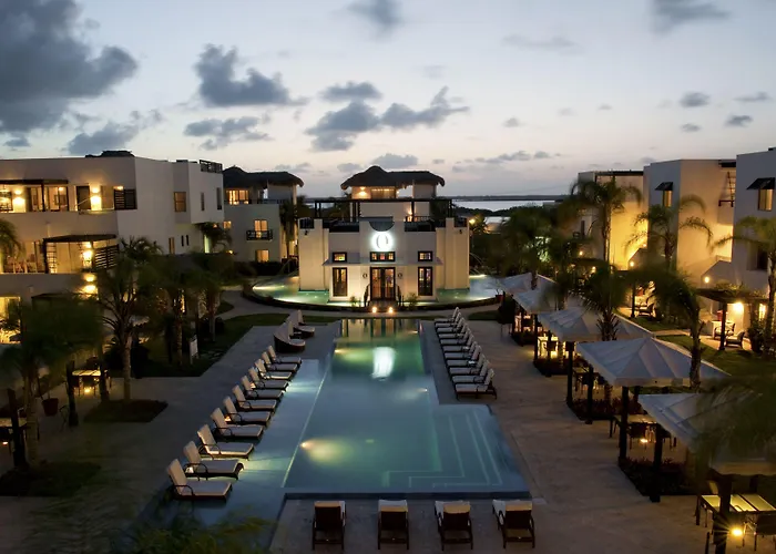 Las Terrazas Resort San Pedro 